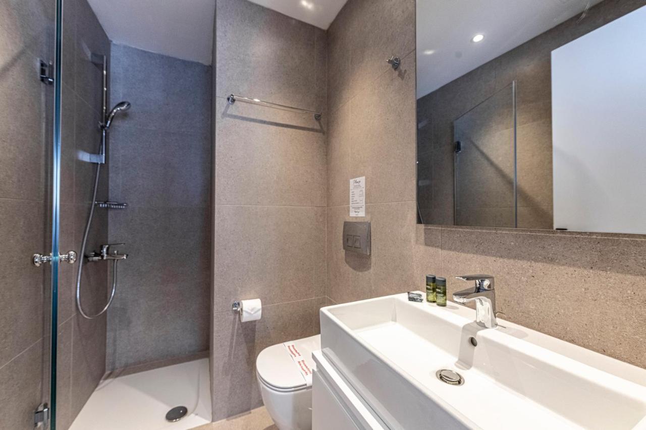 Phaedrus Living Executive Kriel Suites 001 Athens Exterior photo